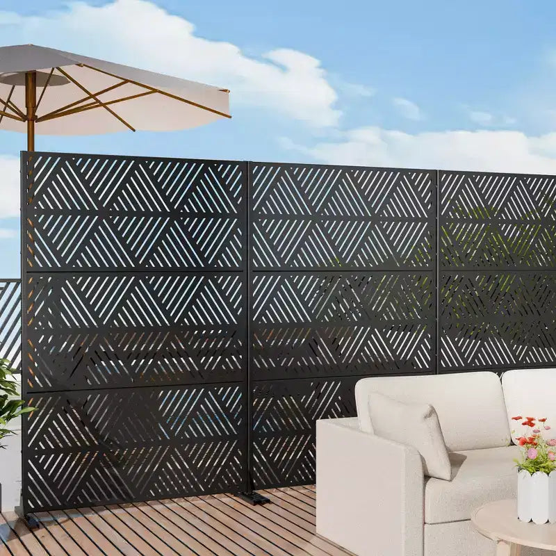 Brise-vue triangulaire en acier galvanisé pour usage intérieur et extérieur