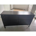 Buffet moderne avec 4 compartiments à portes géométriques – 86 cm H x 140 cm P x 40 cm L