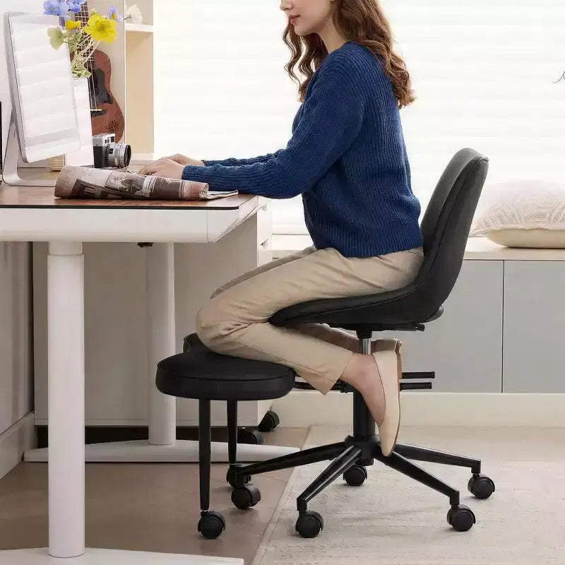Chaise de sol à pieds croisés avec base pivotante et soutien lombaire