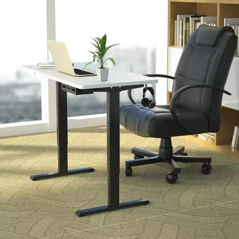 Bureau debout électrique réglable en hauteur – 119 cm L x 61 cm P, Plage de hauteur 70-120 cm