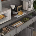 Vaisselier de cuisine gris avec portes vitrées et garniture de base ornée – 192,8 cm H x 155,4 cm L x 46 cm P